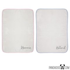 Klasszikus babatakaró, névvel