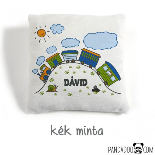 Vonatos párna névvel, több színben