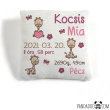 Zsiráfos párna születési adatokkal, több színben